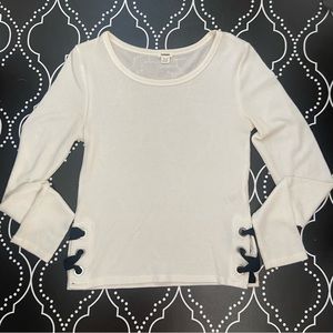 3/$15 Garage white long sleeve side detail rivet tie stretchy